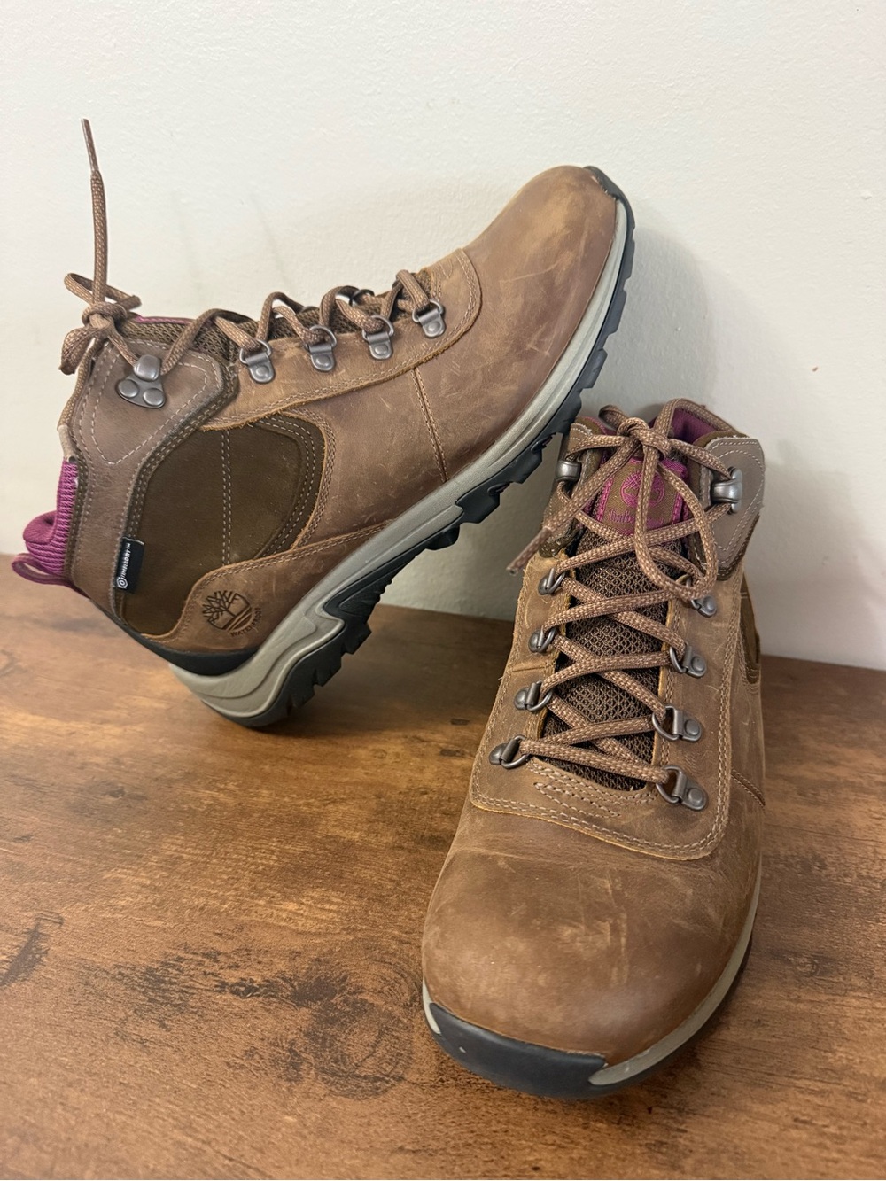 Timberland Mt Maddsen Mid Women's Brown Leather Hiking Boots Size 9